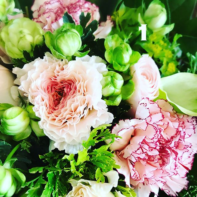 4月1日日めくり復活とGGプランツ研究所活動報告事後報告となりますが3月25日舞鶴公園にて開催されたGREEN LIFE MARKETに参加させて頂きまました。ありがたいことにFlower Birdブースに足を止めて頂き沢山の皆様とお会いでき感謝するばかりです。ありがとうございました。寄植え、流木オブジェ等随時制作中です。#GGプランツ研究所 #ラナンキュラス #カーネーション #エクレール #カラー #ポリシャス #スワッグ #ドライフラワー #流木 #flower #plants